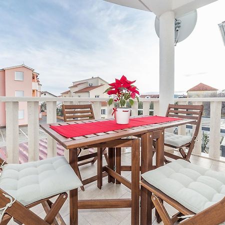 Apartman Dukić Vodice Bagian luar foto