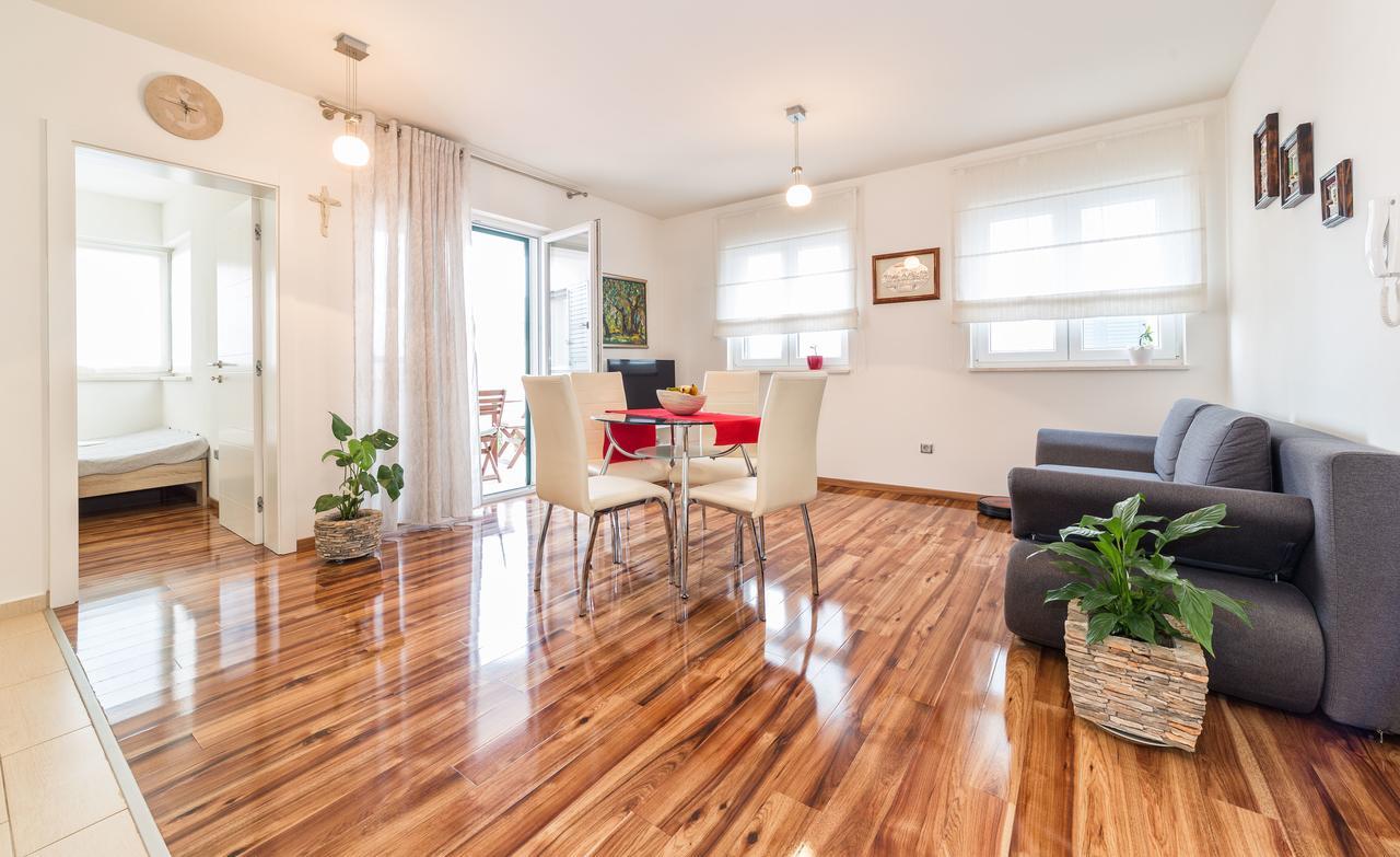 Apartman Dukić Vodice Bagian luar foto