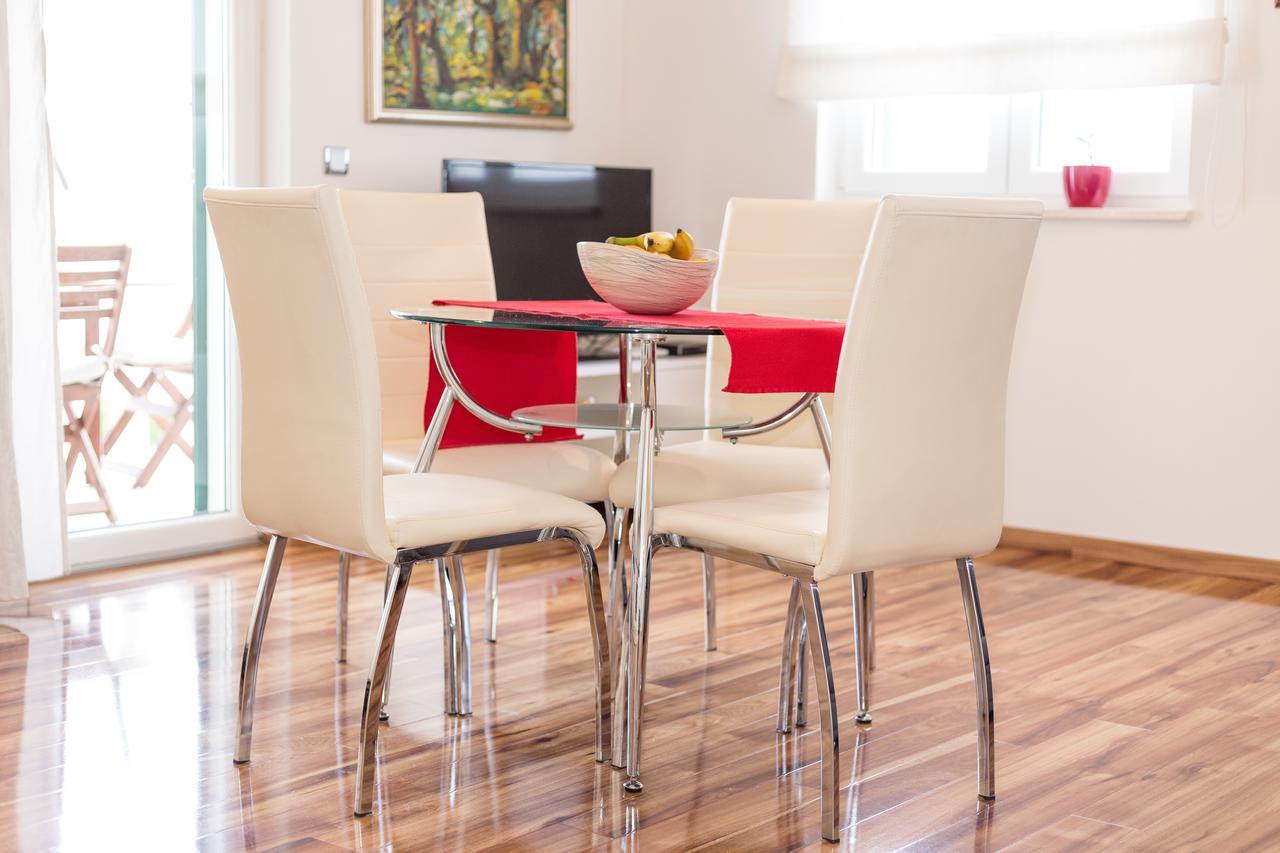 Apartman Dukić Vodice Bagian luar foto