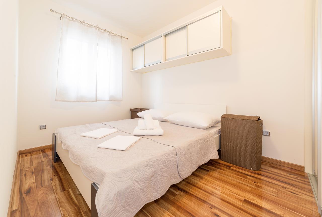 Apartman Dukić Vodice Bagian luar foto